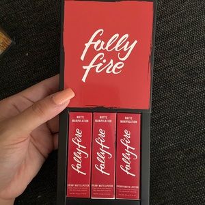 lipstick trio, all matte and never used